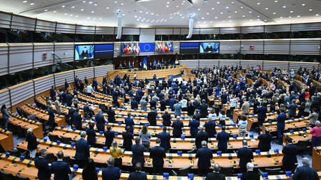 Medvédev se burla de las fracasadas amenazas de Occidente y lanza una advertencia a Macron