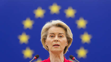 "Toma decisiones dictatoriales": Un eurodiputado arremete contra Von der Leyen