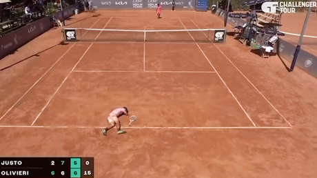Un tenista argentino colapsa de manera sorpresiva en pleno partido (VIDEO)