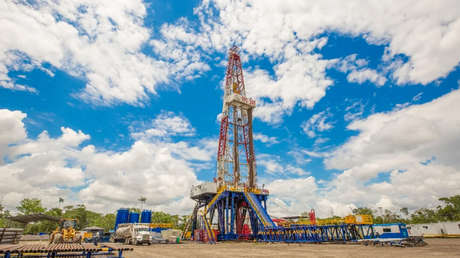 Se cae la entrega de campo petrolero de Ecuador a consorcio extranjero tras polémica