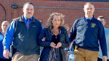 Liberan a un hombre de una 'casa del horror' donde estuvo cautivo más de 20 años (VIDEO)