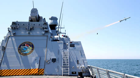 VIDEO: Turquía lanza su innovador misil antibuque desde un submarino en inmersión