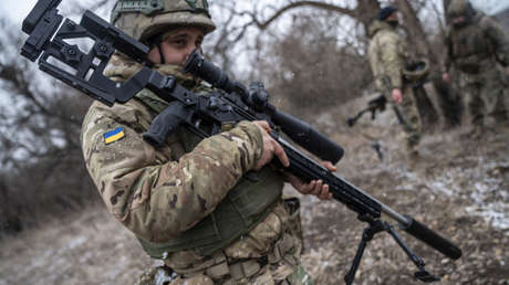 Medvédev: No se puede confiar en que el régimen de Kiev cumpla con el alto el fuego