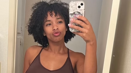 Modelo de OnlyFans, acusada de matar a un admirador durante un encuentro fetichista