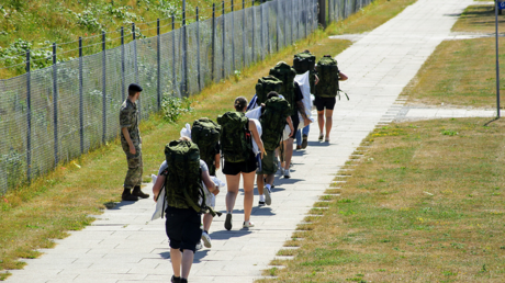 Un país europeo comenzará a reclutar mujeres para el Ejército a partir de 2026