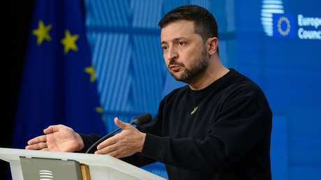 Europa tiene que "financiarlo": Zelenski admite falta de fondos para el Ejército