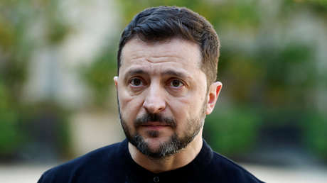 Zelenski: Los rusos son dinosaurios que quieren comernos