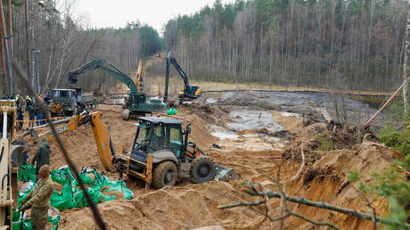 Presidente de Lituania admite que rescate de blindado con militares de EE.UU. "llevará tiempo"