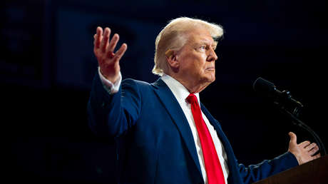 Trump ordena "eliminar la ideología impropia" de los museos y sitios históricos