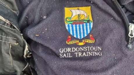 Hallan parche de una escuela de la realeza británica en un militar ucraniano abatido