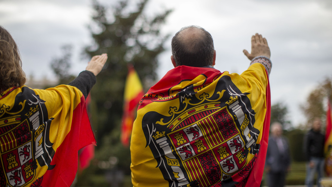 Un diputado español celebra el triunfo del dictador Franco como el "día de la victoria"