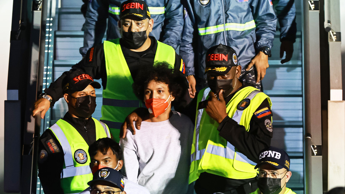 EE.UU. deporta a un polémico 'tiktoker' que será procesado en Venezuela