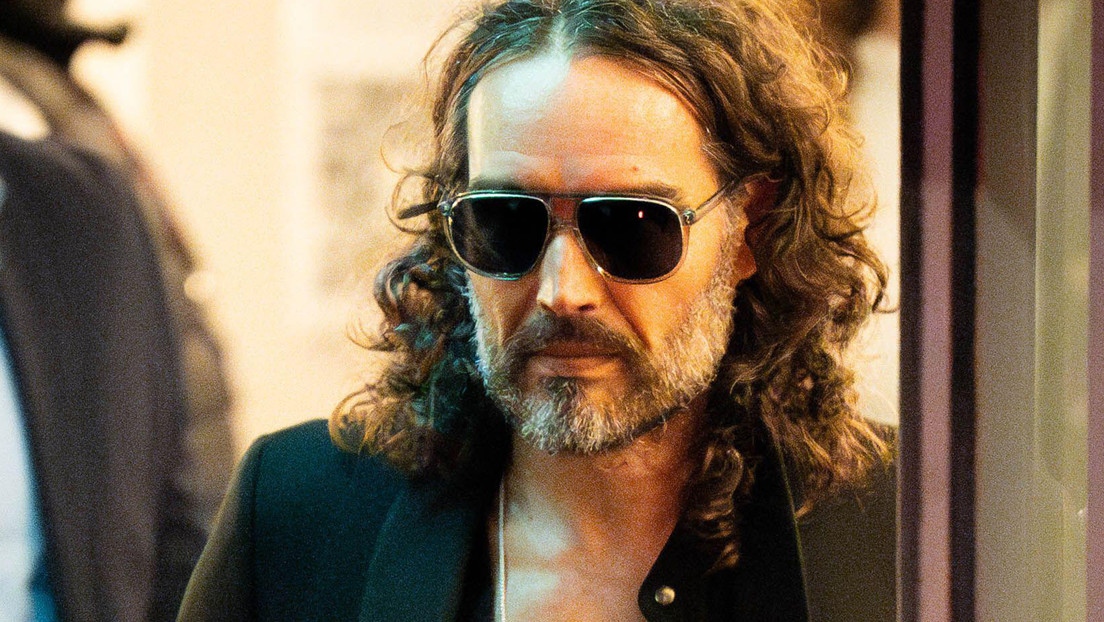 Acusan al actor Russell Brand de violar y agredir sexualmente a varias mujeres