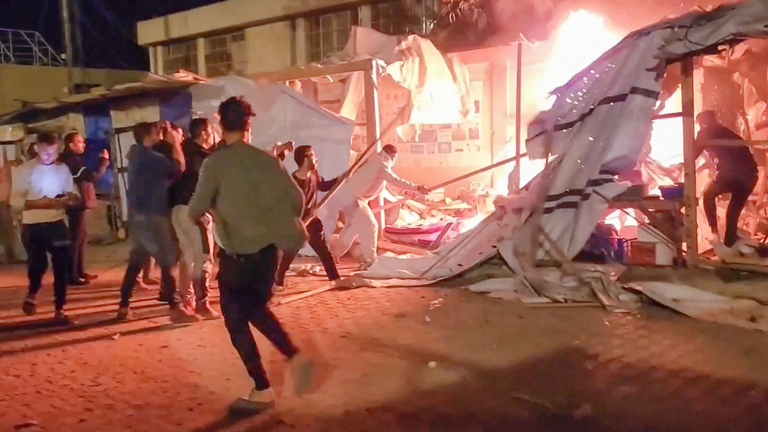 Periodista palestino quemado vivo en un ataque aéreo israelí (FUERTE VIDEO)