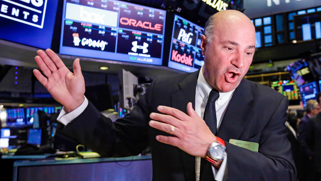 Estrella televisiva pide imponer aranceles de 400 % sobre China