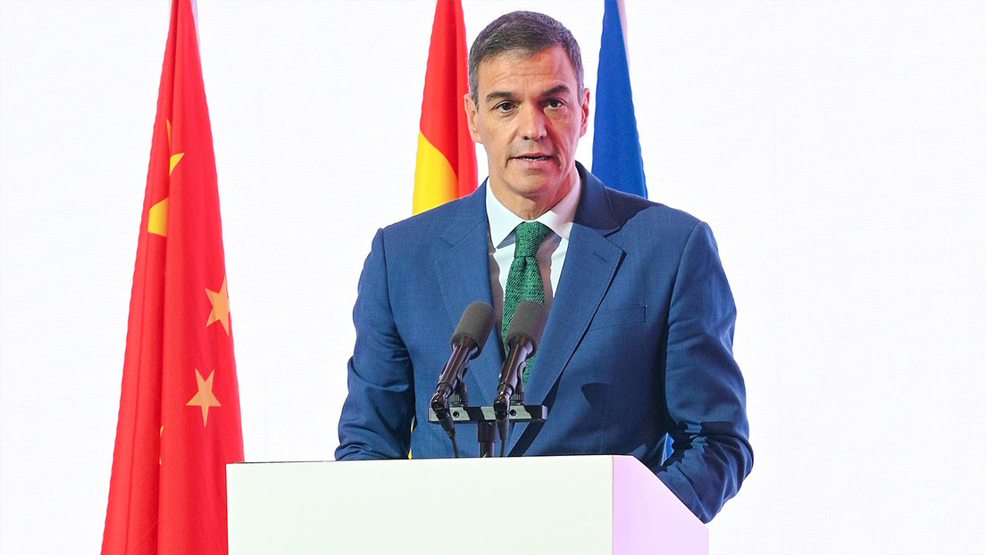 "Un mundo de puertas abiertas": Sánchez redobla la apuesta del comercio con China