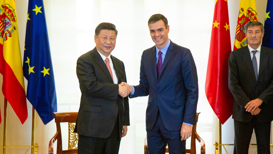 "EE.UU. intenta estrangular a otros países": China defiende a España de las críticas de Washington
