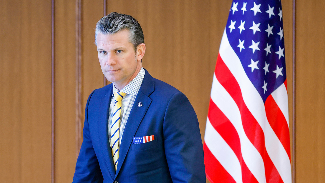 NYT: Jefe del Pentágono renunció a liderar la asistencia a Ucrania