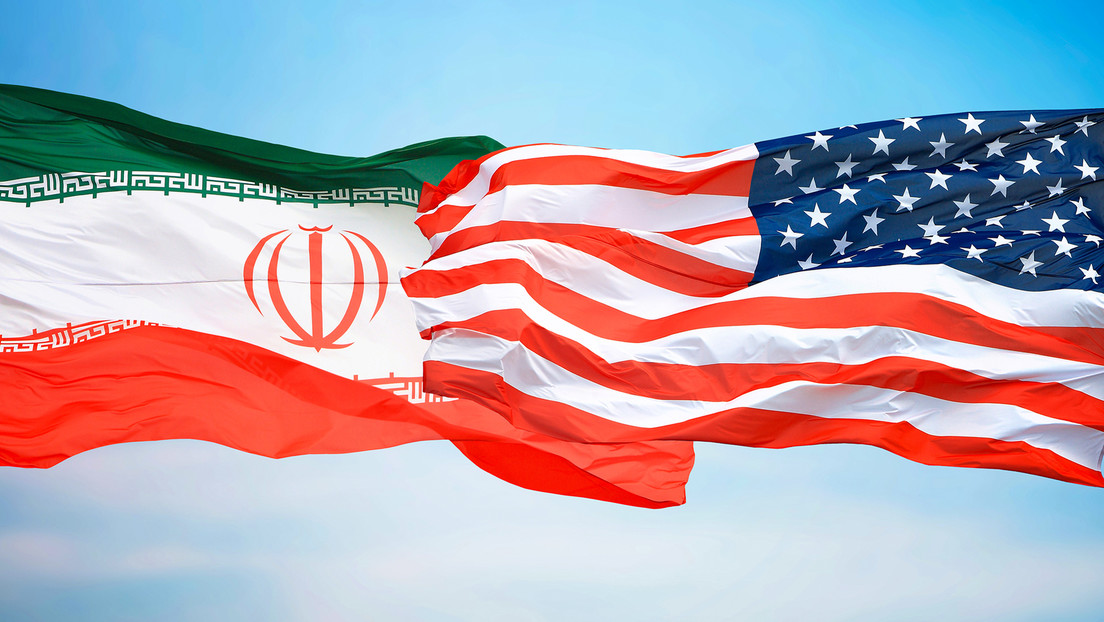 EE.UU. se abre a compromisos con Irán, pero le muestra que "el reloj corre en su contra"