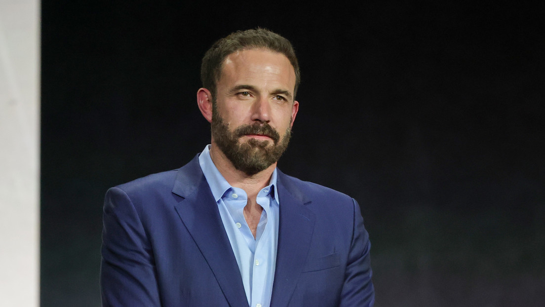 Ben Affleck insinúa que sufre al coquetear con mujeres tras su ruptura con Jennifer López