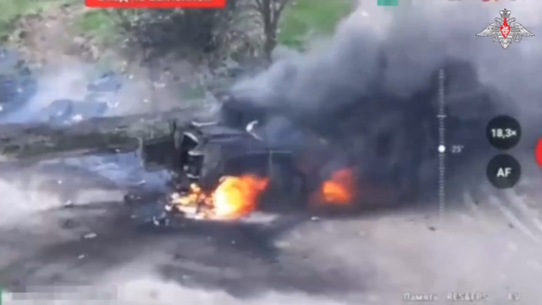 VIDEO: Blindados ucranianos en llamas tras ataques selectivos de drones rusos
