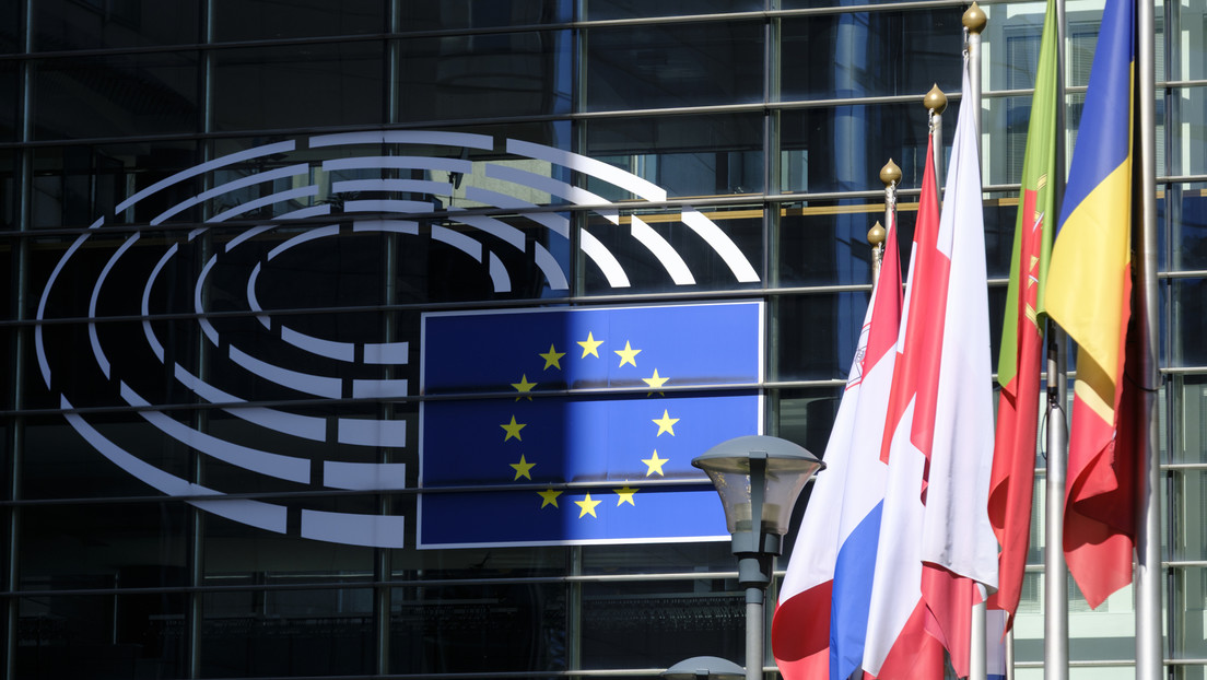 Politico: La UE "cree haber encontrado" el método para evitar que Hungría vete las sanciones antirrusas