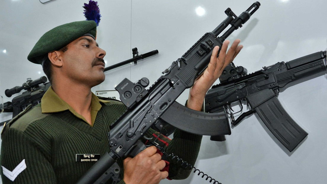 Kaláshnikov podría ampliar el suministro de armas a un país de BRICS