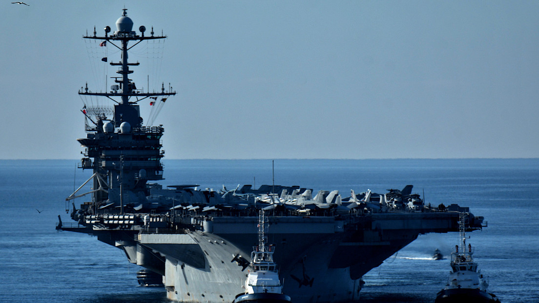 Portaviones de EE.UU. que ataca a Yemen "quedó fuera de servicio", asegura un dirigente hutí