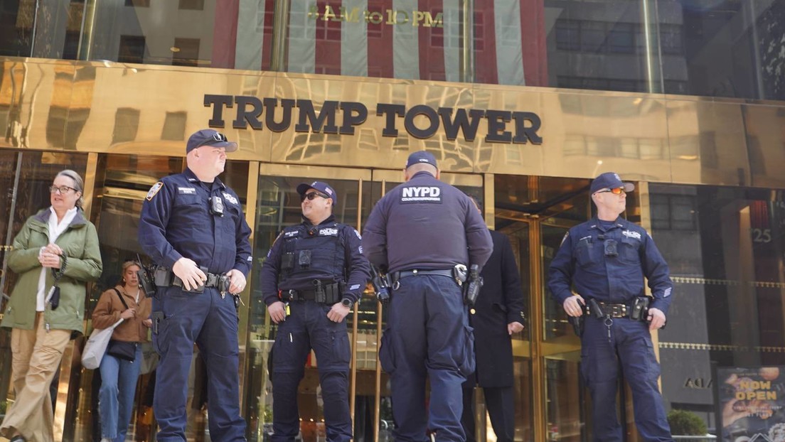 Amplio despliegue policial para impedir a un sospechoso subir a la azotea de la Torre Trump (VIDEOS)