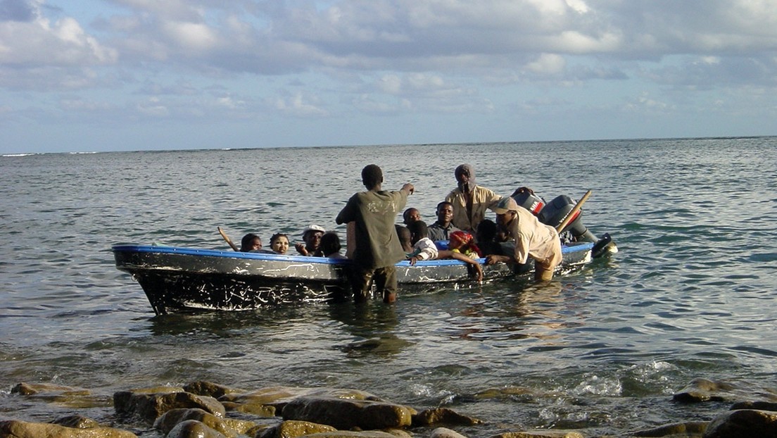 Macron lanza la operación Muro de Hierro contra la inmigración