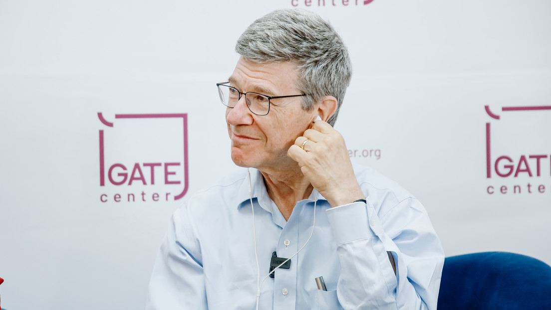 Jeffrey Sachs: "Nuestros políticos se han vendido al lobby israelí"