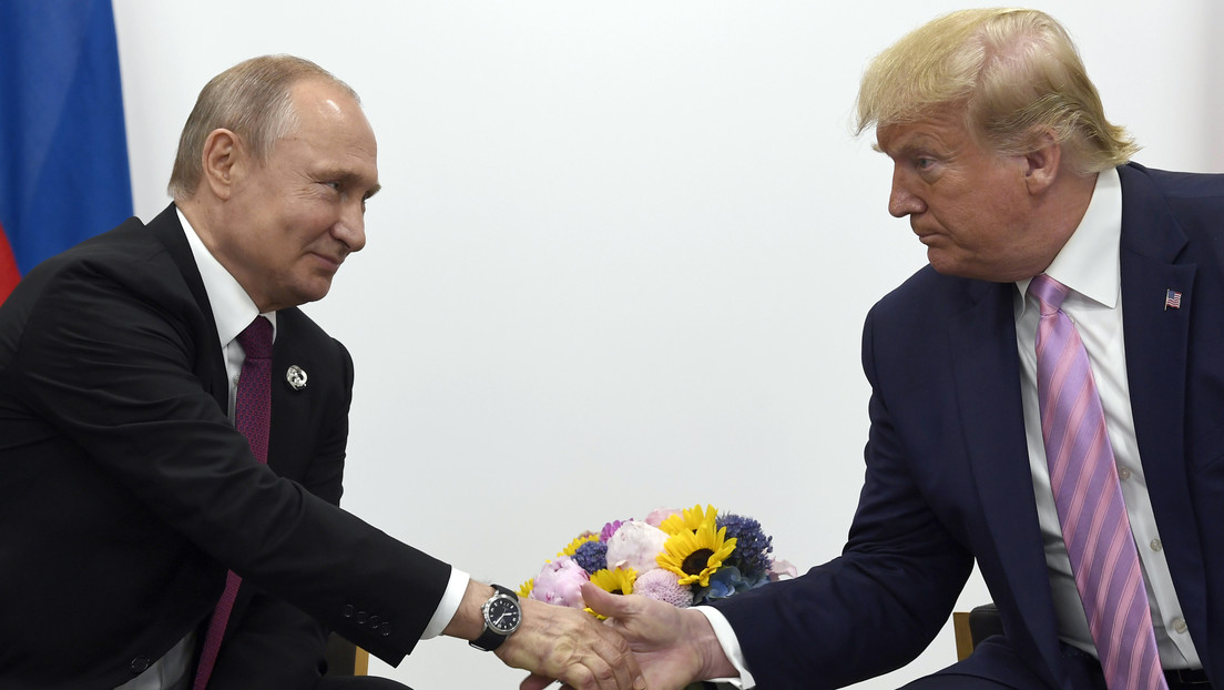 Muestran el óleo que Putin regaló a Trump (FOTO)