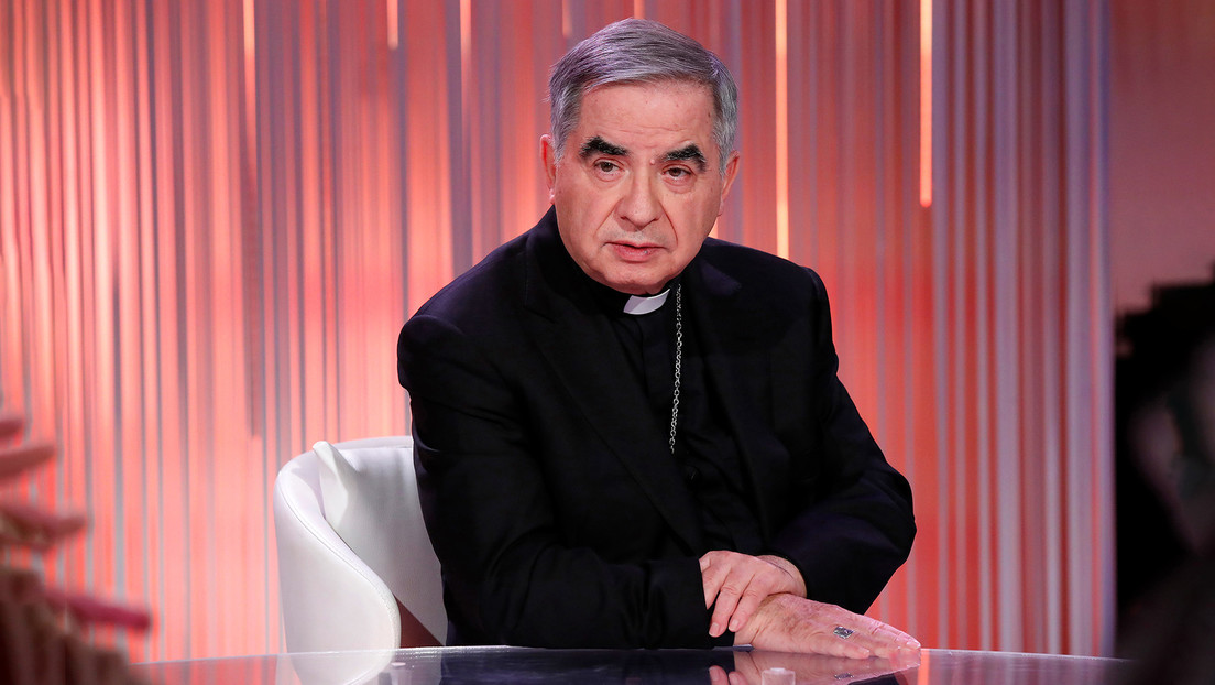 Un cardenal condenado por corrupción exige entrar en el cónclave para elegir al papa