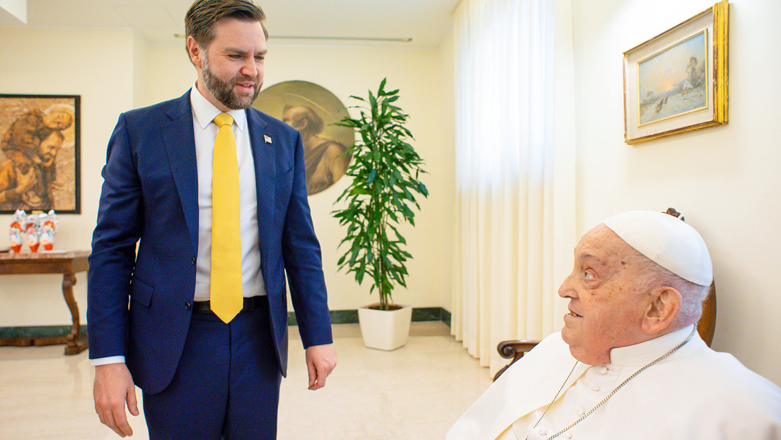 J.D. Vance dice que fue "bastante loco" reunirse con el papa poco antes de su muerte