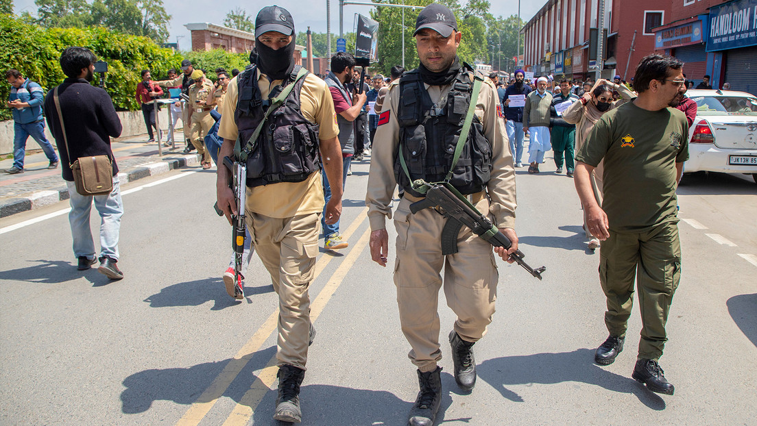 "Ojo por ojo": ¿Qué está pasando entre dos potencias nucleares, la India y Pakistán?