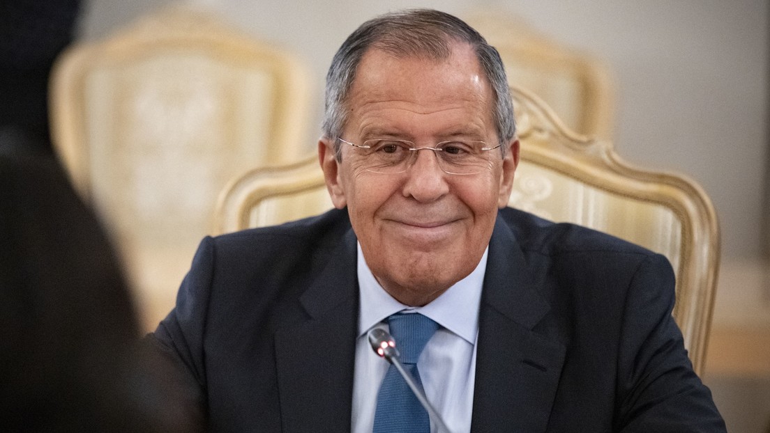 "¿No confía en la palabra del presidente de EE.UU.?": Lavrov hace una broma a presentadora de CBS
