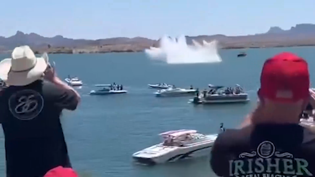 VIDEO: Una lancha gira por los aires durante una carrera en EE.UU.