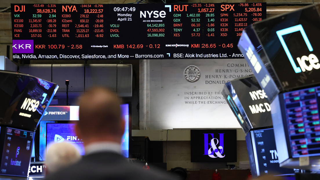 Las acciones estadounidenses registran su peor rendimiento ante el resto del mundo en 32 años