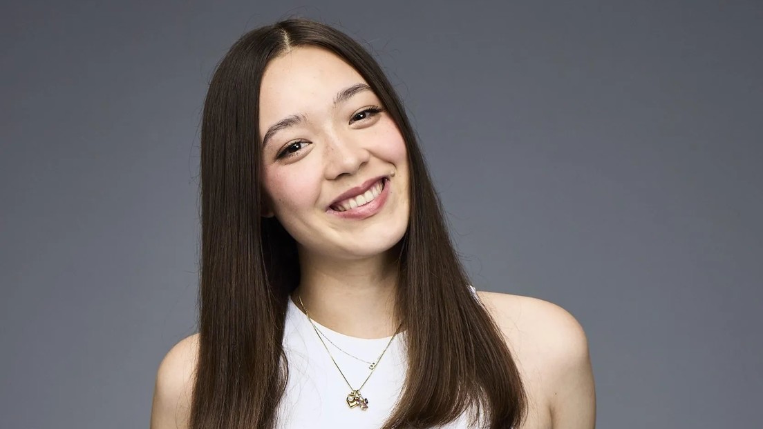 Crean una presentadora con IA y nadie se da cuenta durante meses