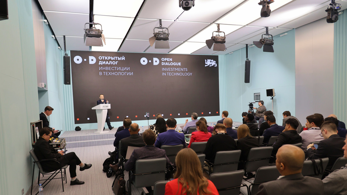 "Nos unimos por el futuro": Presentan en el Diálogo Abierto en Moscú las perspectivas de la economía mundial