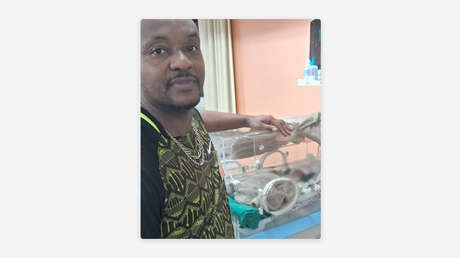 Un recolector de basura cree ver una muñeca y descubre a una bebé abandonada (VIDEO)