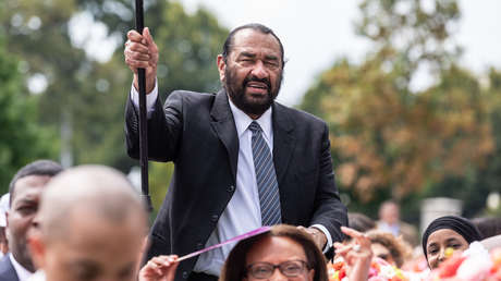 "Voy a por usted": Congresista amenaza a Trump