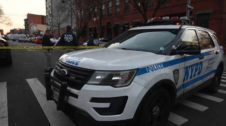 La llamada de una niña herida al 911 salva a otras tres menores de un familiar con cuchillo de carnicero