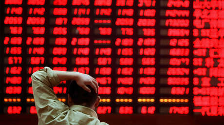 Acciones chinas sufren ventas de pánico ante la creciente incertidumbre por la guerra arancelaria