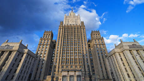 Revelan quiénes participarán en las negociaciones ruso-estadounidenses en Estambul