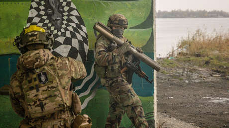 "Grupo de maníacos pervertidos": Rusia señala los riesgos de la presencia militar extranjera en Ucrania