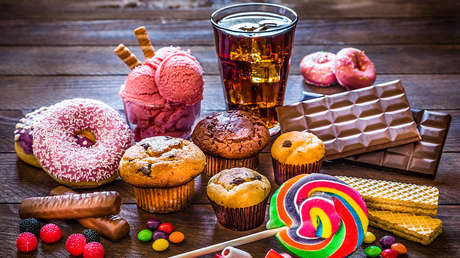 Advierten que la mezcla de aditivos en alimentos comunes produce un peligroso efecto para la salud