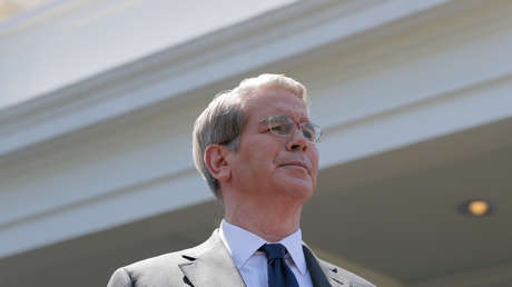 Jefe del Tesoro de EE.UU.: Alinearse con China sería para Europa como "cortarse la garganta"