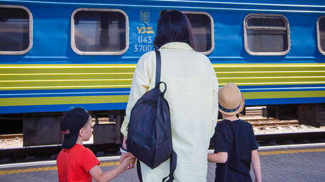 Diputada: Más de la mitad de ucranianos refugiados no regresarán por el "caos"