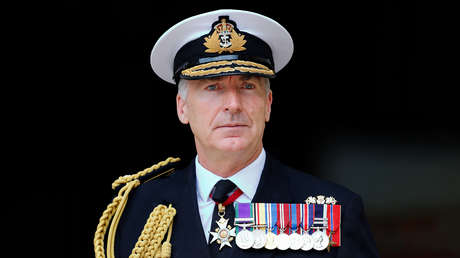 Jefe militar británico hace una visita sorpresa a China, la primera vez en una década